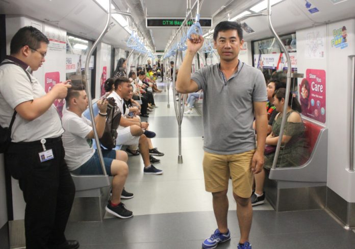 tàu điện ngầm ở Singapore