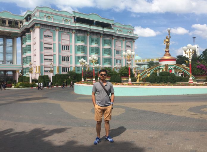 Lâu đài Baan Sukhawadee