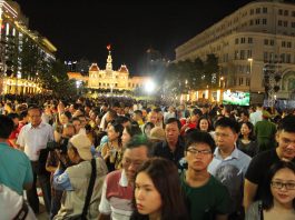 đường hoa nguyễn huệ